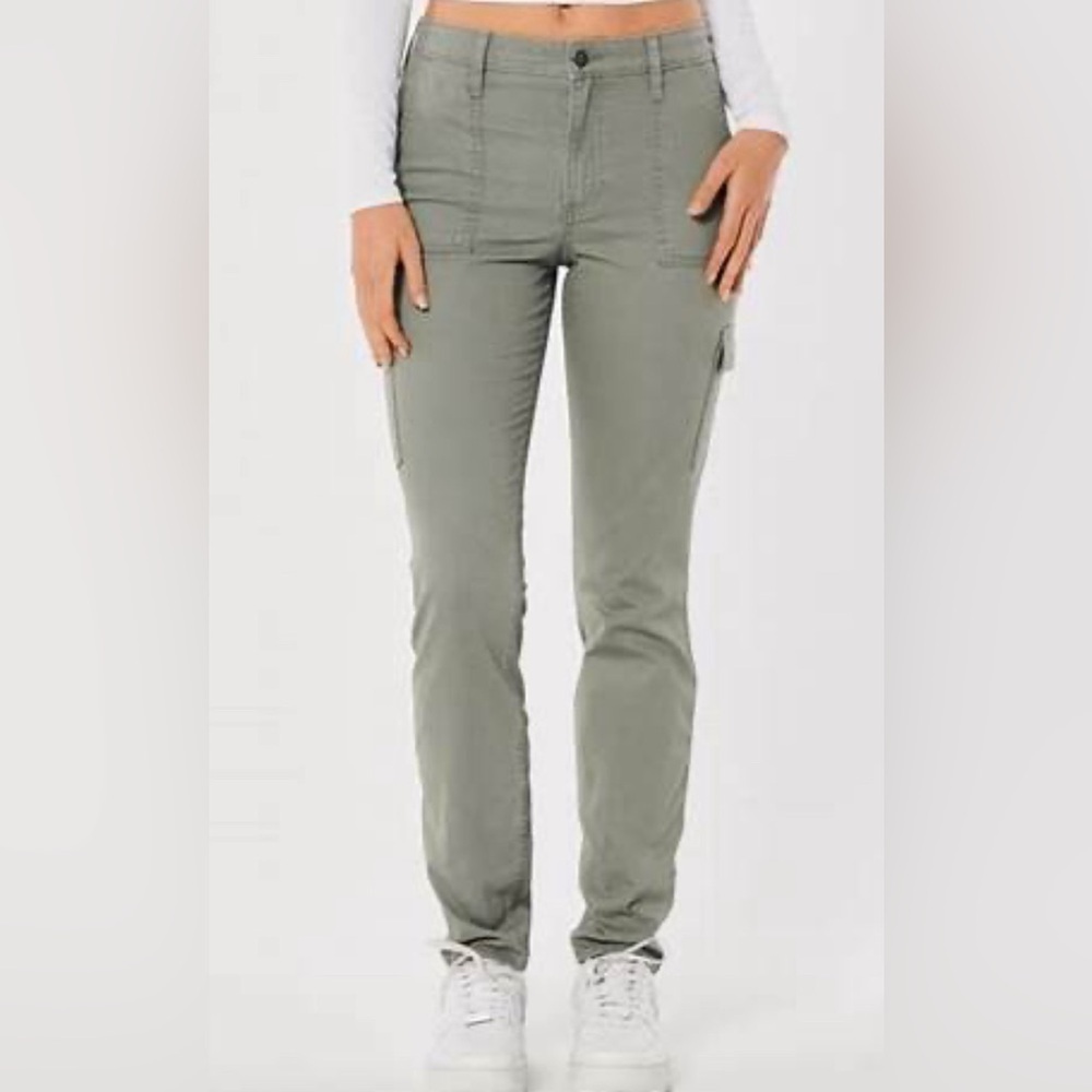 Hollister NWOT Women’s High Rise Super Skinny Cargo Pant Size 13R / 31R - Picture 10 of 10